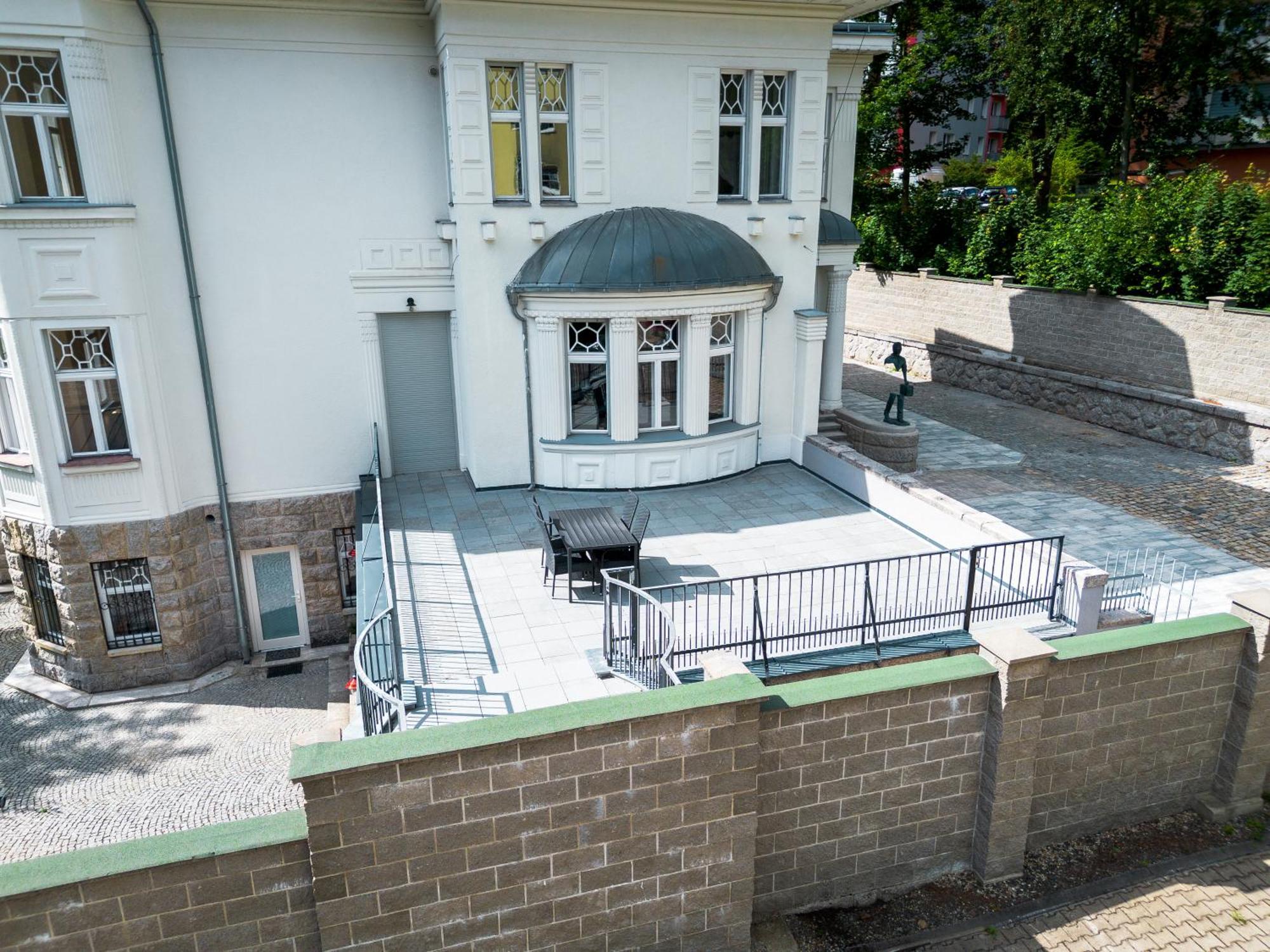 Ertlova Vila Jablonec nad Nisou Exterior foto